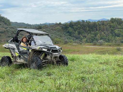 Outlaw trails of Kentucky looking for the wild horses.